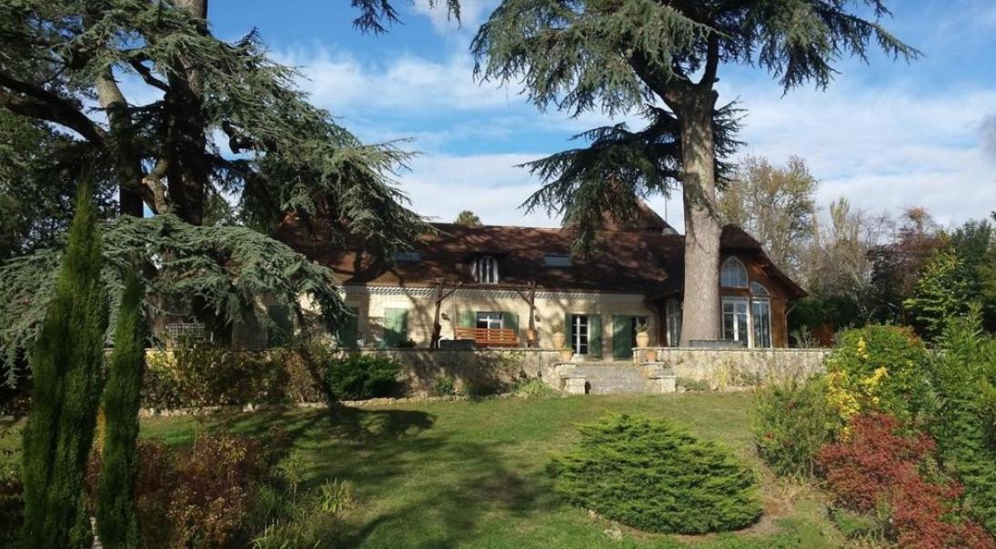 Les Deux Cedres Apartment Бержерак Екстериор снимка